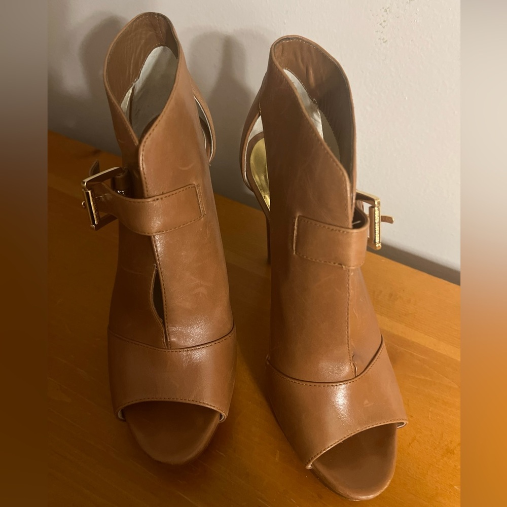 MICHAEL KORS | Isabella Open Toe Bootie Heels in Luggage 7.5M - Picture 1 of 7